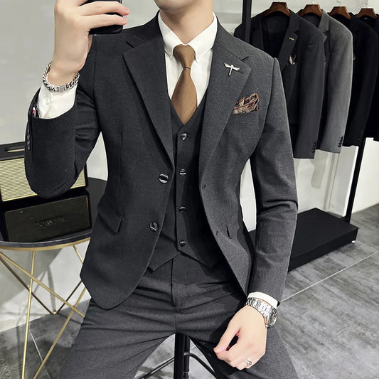 Men's Suit Set – Elegant Modern Cut with Stylish Details for Formal Events