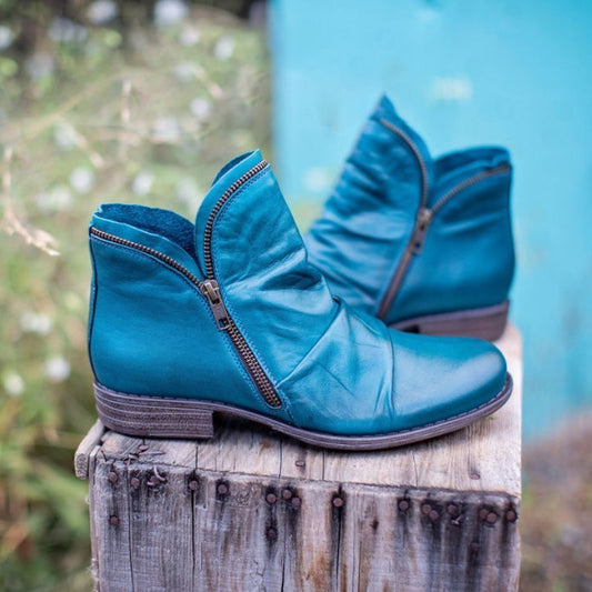 Leather Boots for Women – Stylish and Comfortable Cold Weather Footwear